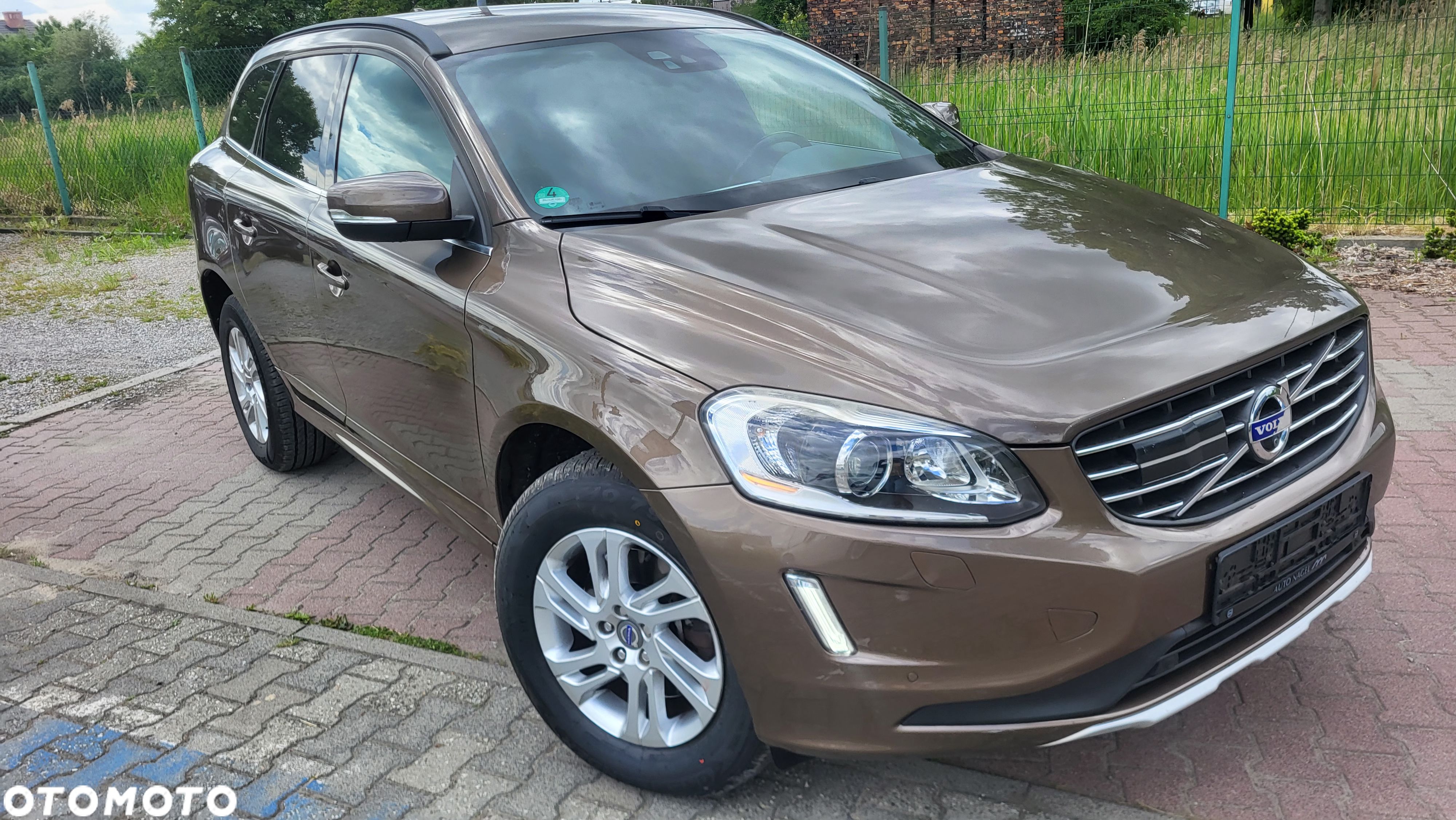 Volvo XC 60 D4 Geartronic Momentum - 1