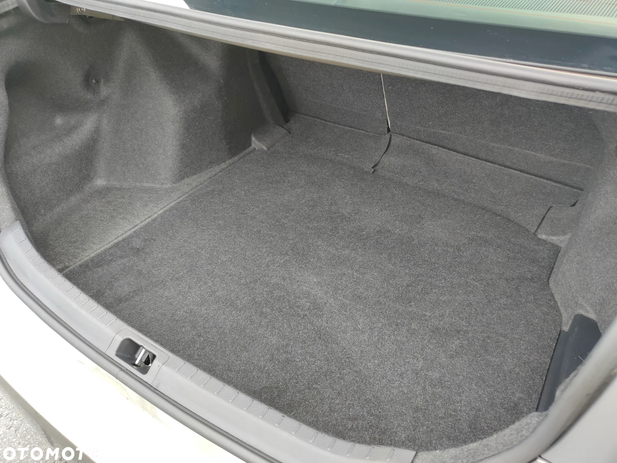 Toyota Corolla 1.6 Comfort - 14