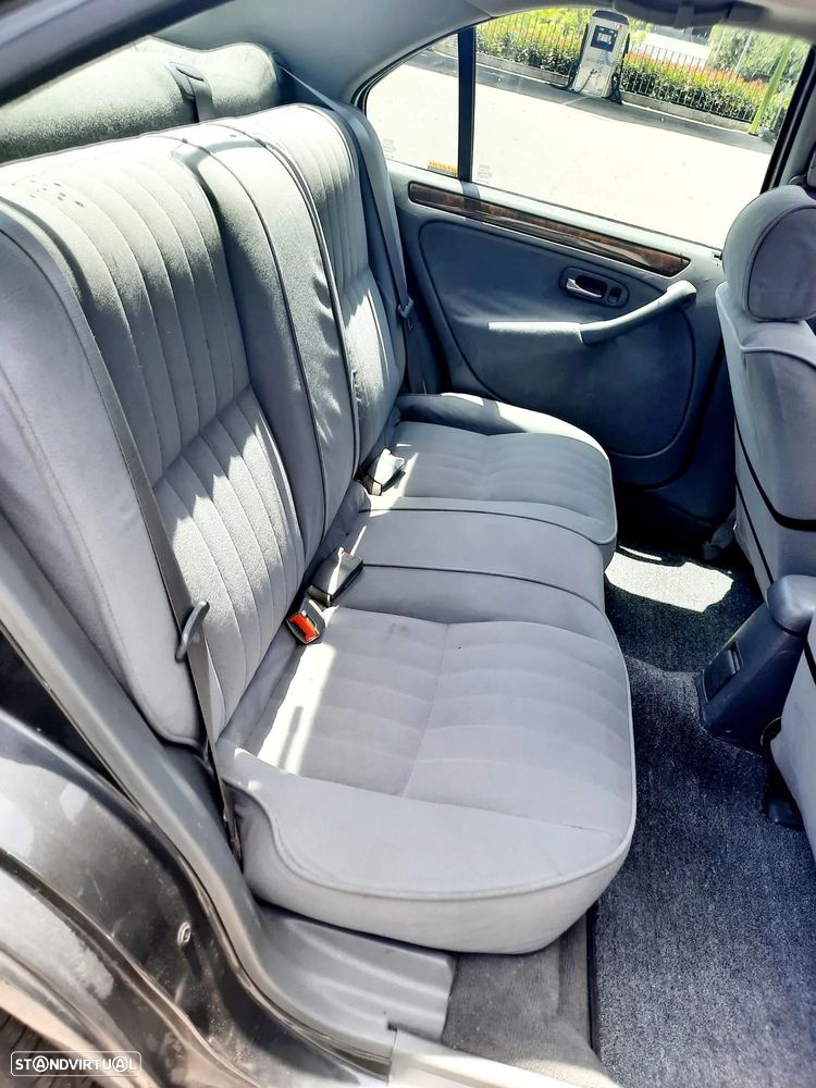 Rover 400 414 Si Saloon AC - 12