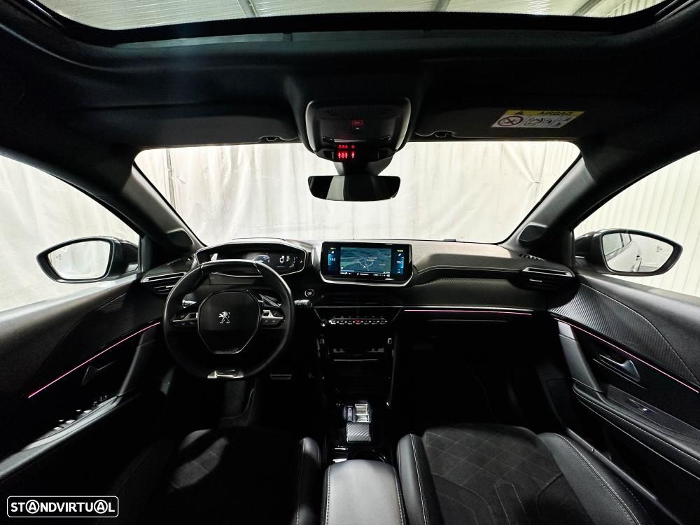 Peugeot e-208 50 kWh GT Pack - 11