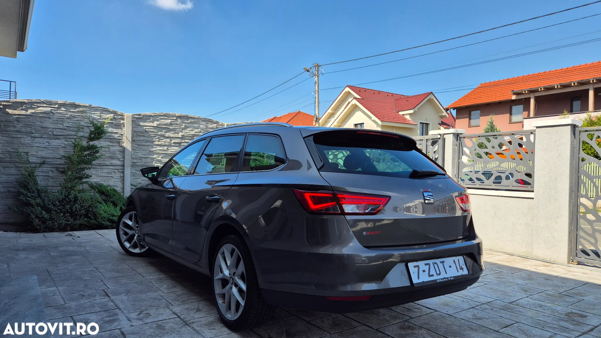 Seat Leon 1.6 TDI Start&Stop Ecomotive Style - 4