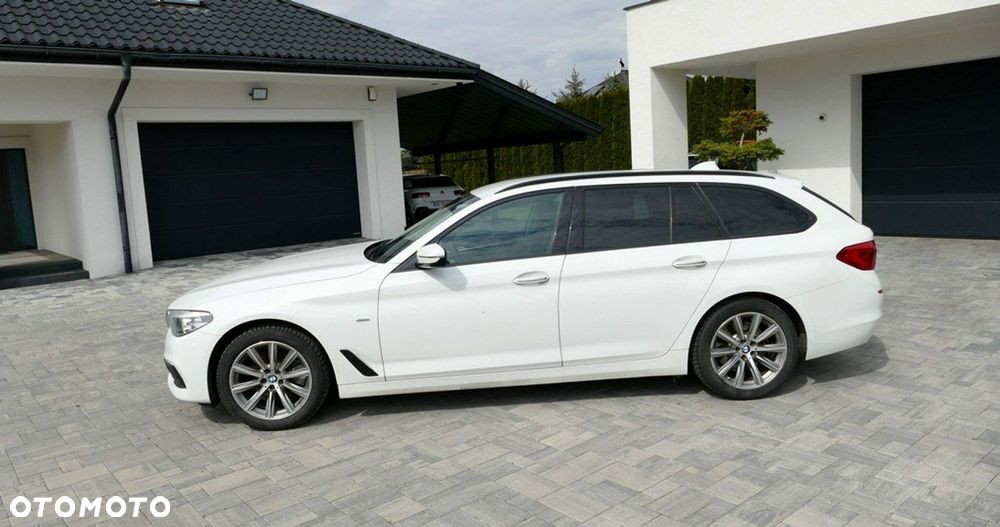 BMW Seria 5 520d Sport Line sport - 8