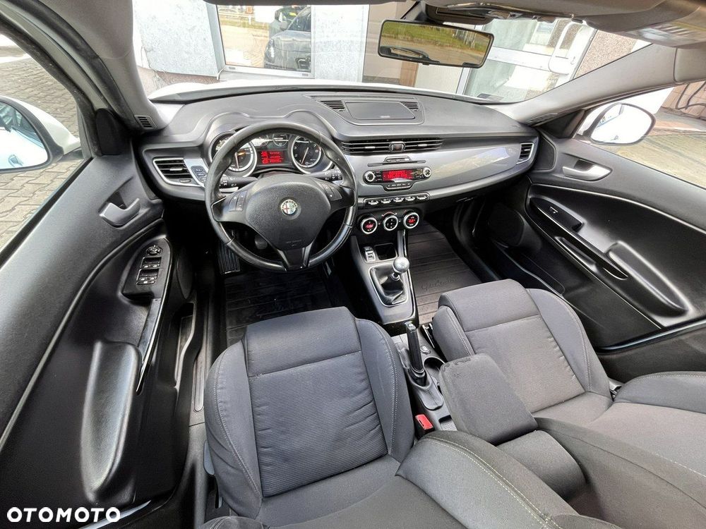 Alfa Romeo Giulietta - 5