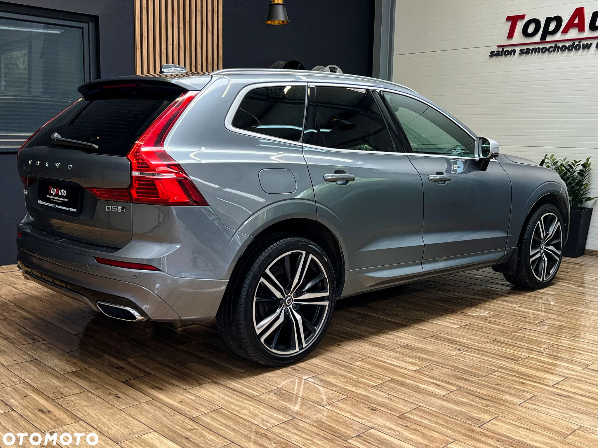 Volvo XC 60 D5 AWD R-Design - 7