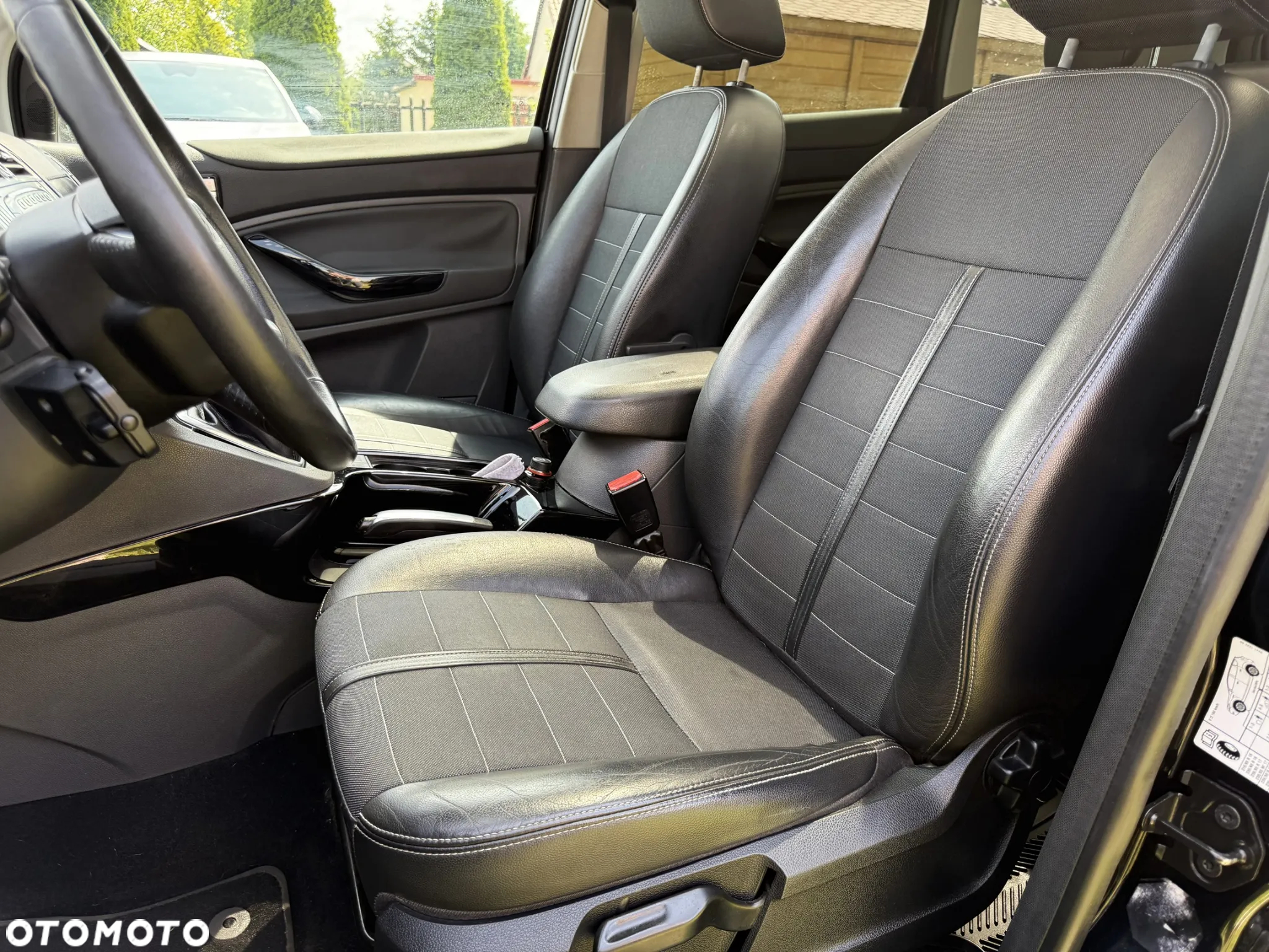 Ford Kuga 2.0 TDCi Titanium - 23