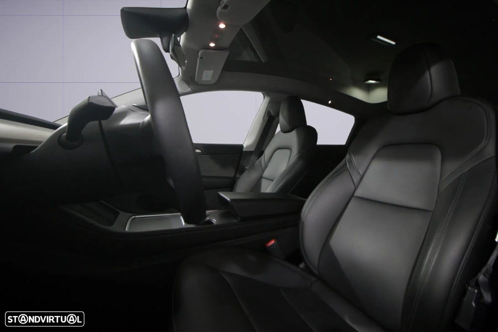 Tesla Model Y Standard - 6