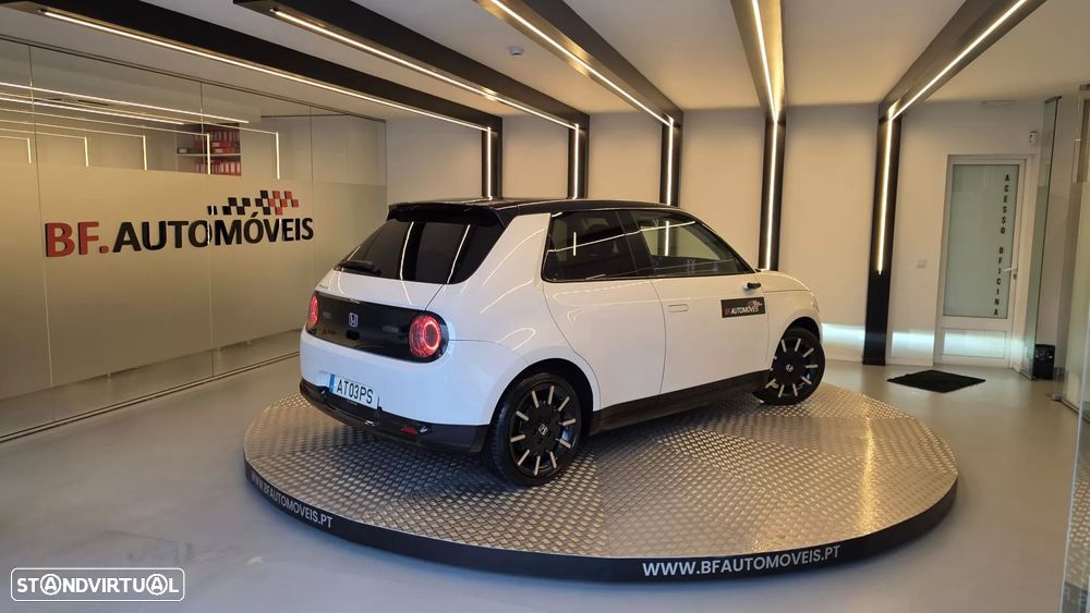 Honda e Advance (17") - 4