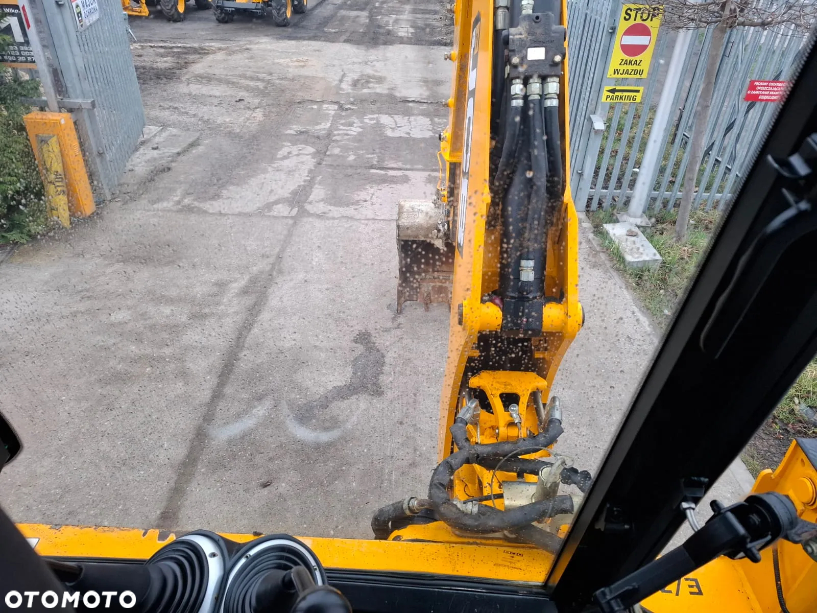 JCB 3CX - 18