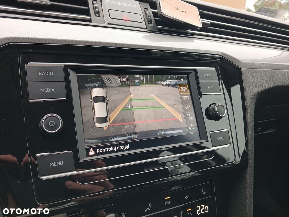 Volkswagen Passat - 19