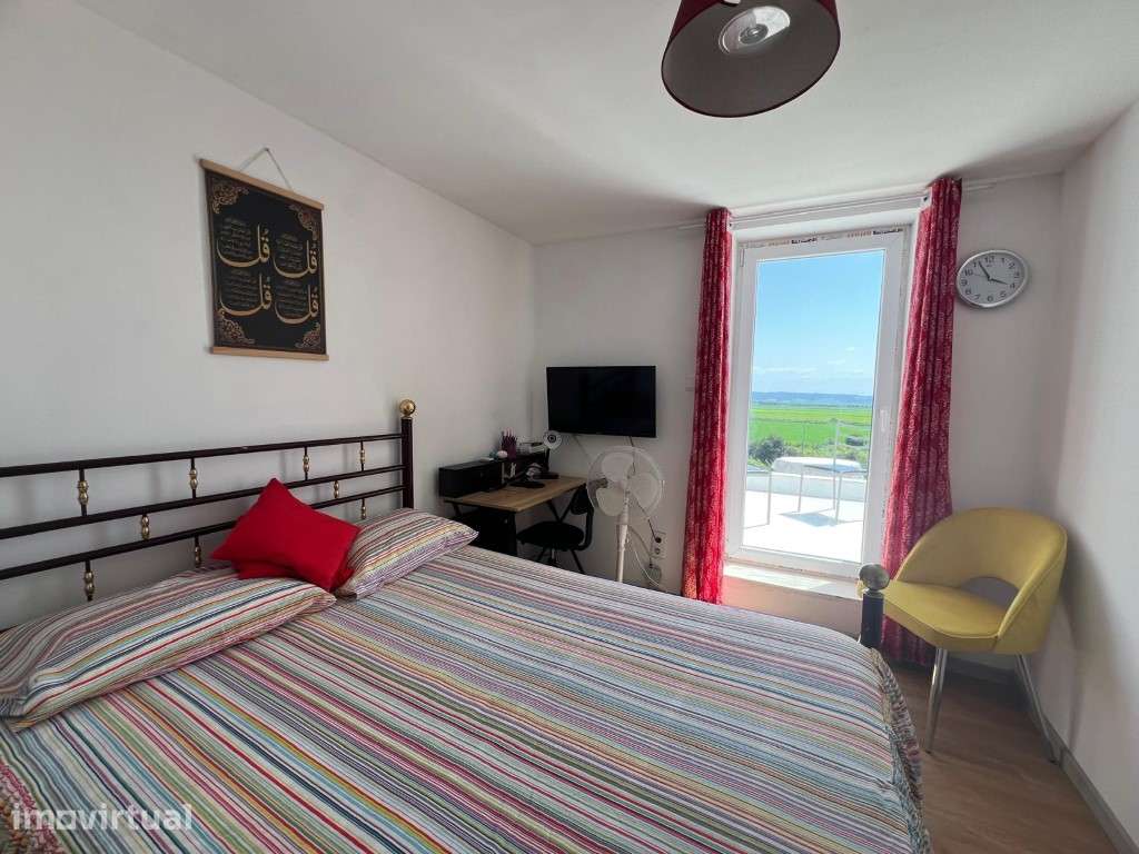 Moradia T2 remodelada, Lares, Figueira da Foz - Grande imagem: 4/30