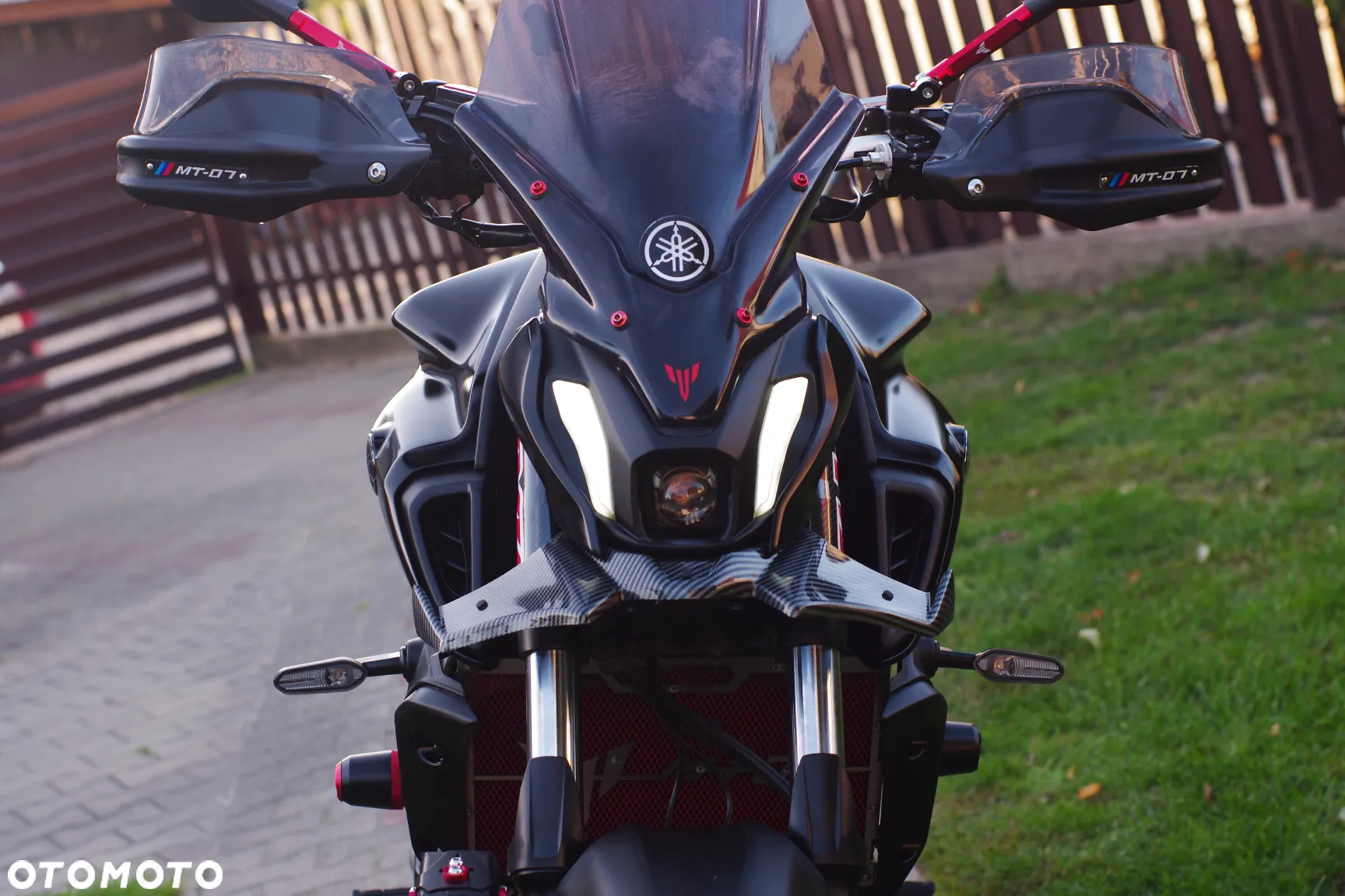 Yamaha MT - 12
