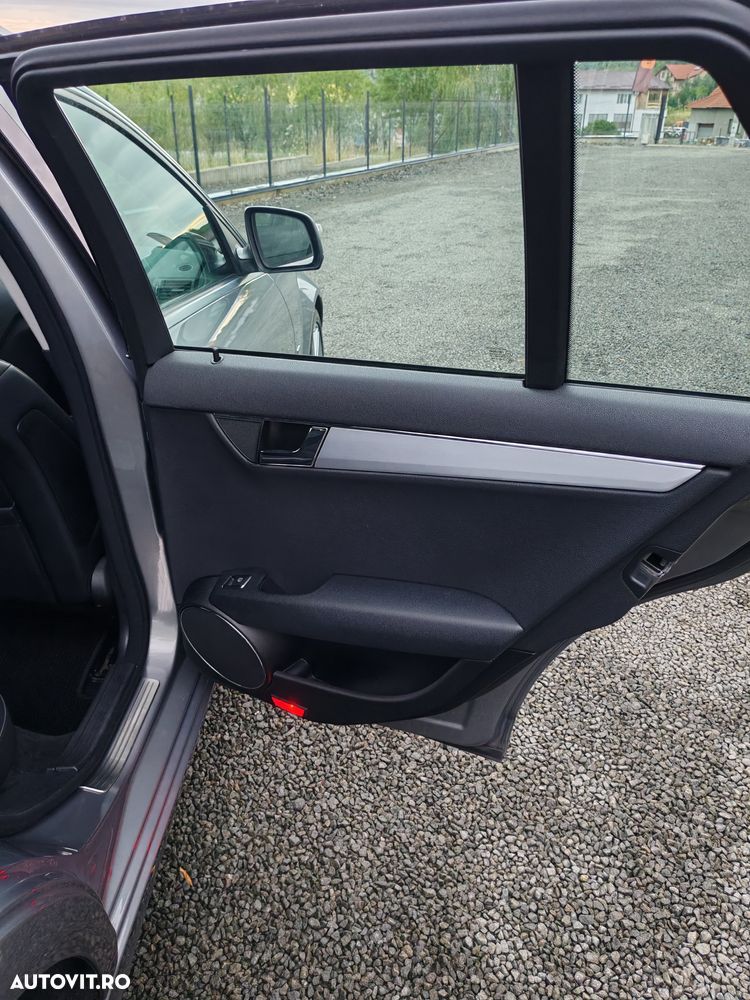 Mercedes-Benz C 220 T CDI DPF Avantgarde - 21