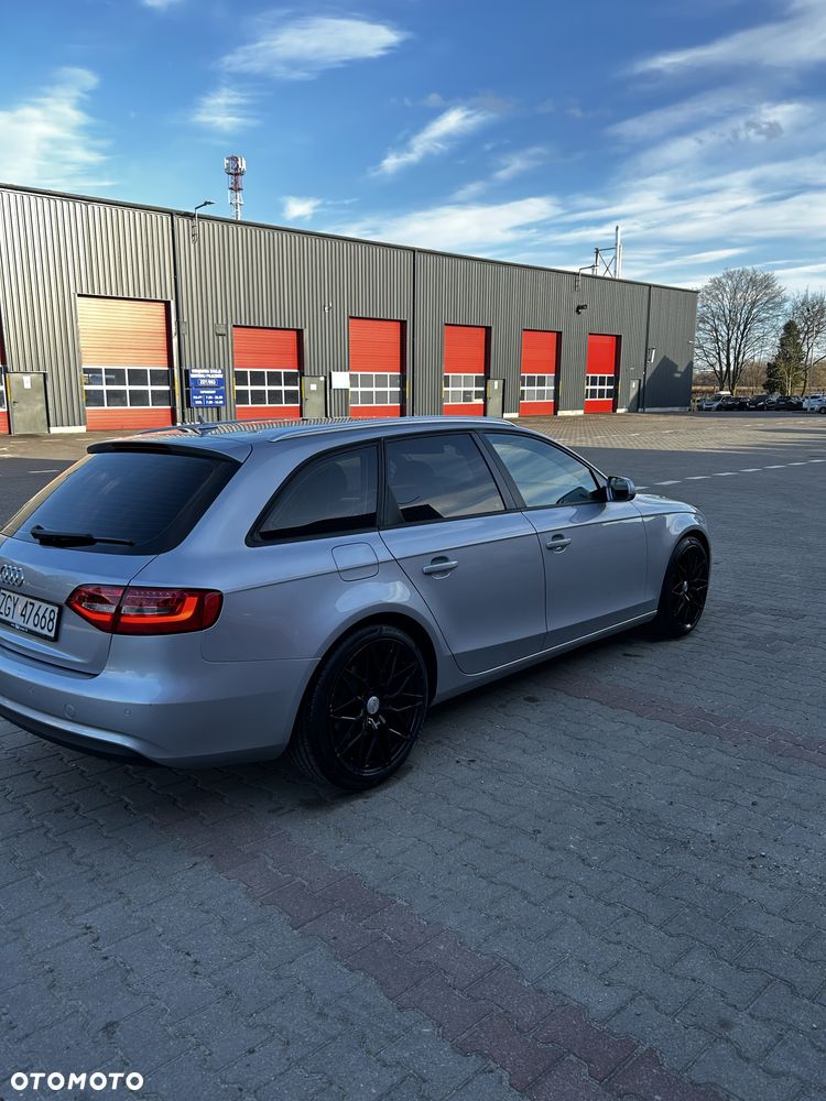 Audi A4 Avant - 5