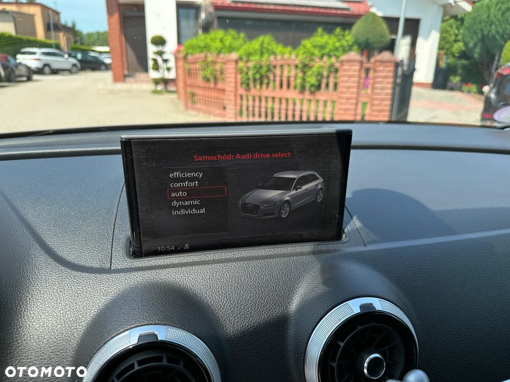 Audi A3 Sportback - 12