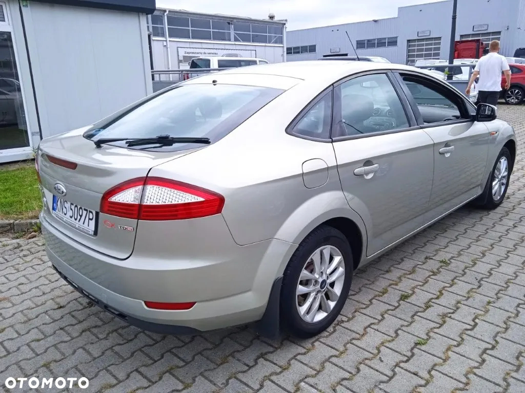 Ford Mondeo - 7
