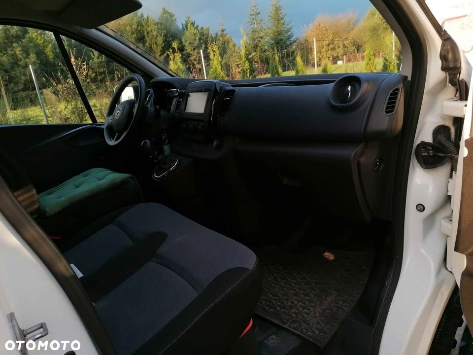 Opel Vivaro - 12