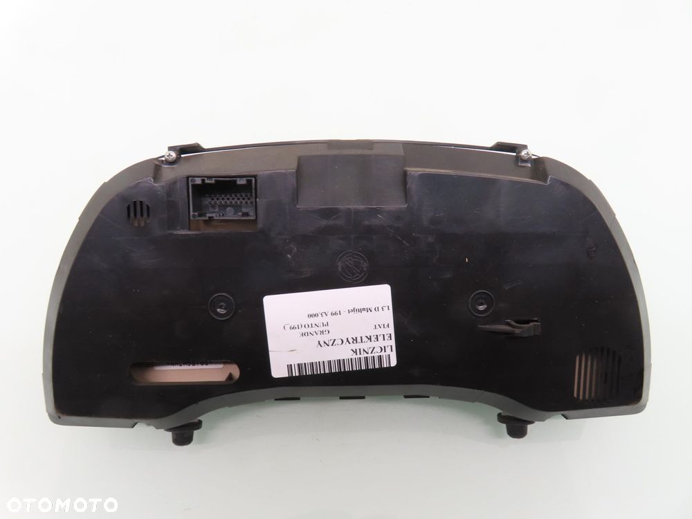 LICZNIK FIAT GRANDE PUNTO (199_) 1.3 D Multijet 90 - 199 A3.000 51716455 - 3
