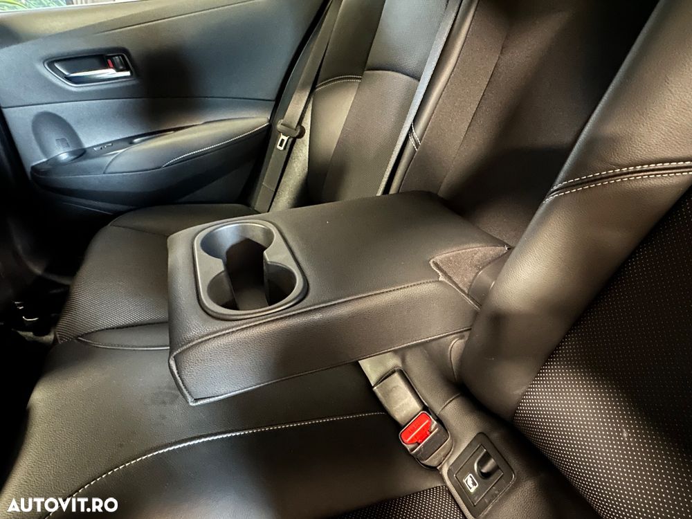 Toyota Corolla - 18
