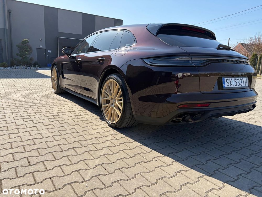 Porsche Panamera 4 E-Hybrid Platinum Edition - 9