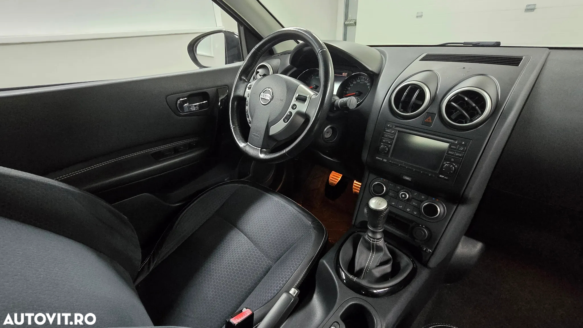 Nissan Qashqai 1.6 DCI Start/Stop N-Connecta - 18
