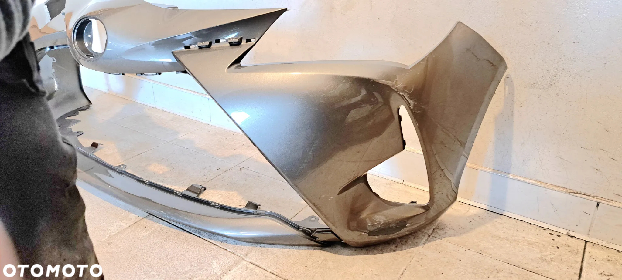 ZDERZAK PRZÓD PRZEDNI TOYOTA YARIS 3 III LIFT 17- - 8