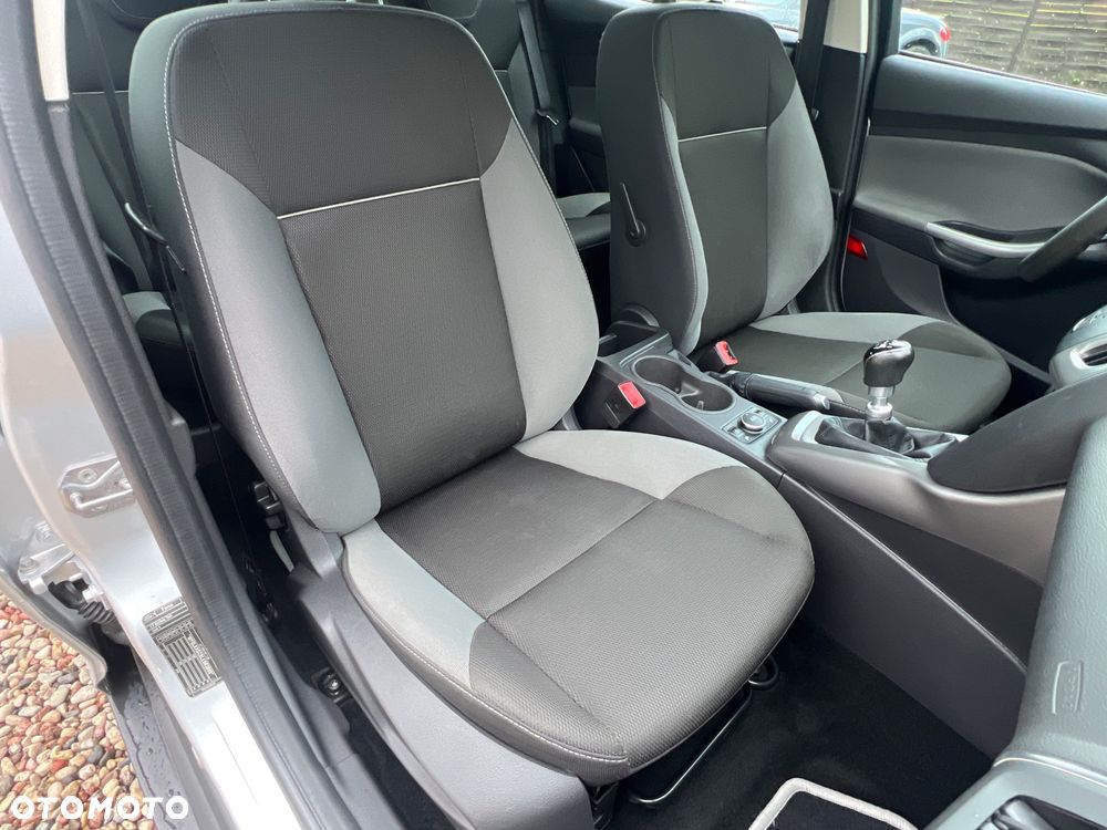 Ford Focus 1.6 TDCi DPF Champions Edition - 15