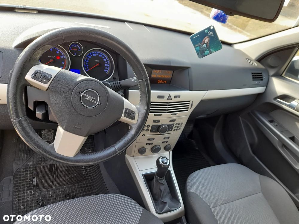 Opel Astra 1.6 Enjoy - 13