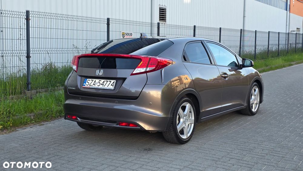 Honda Civic 1.8 Lifestyle Leather - 4