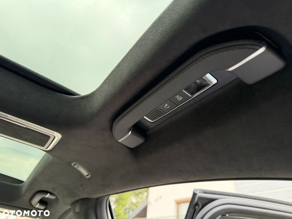 Mercedes-Benz Klasa S 560 4-Matic L 9G-TRONIC - 40
