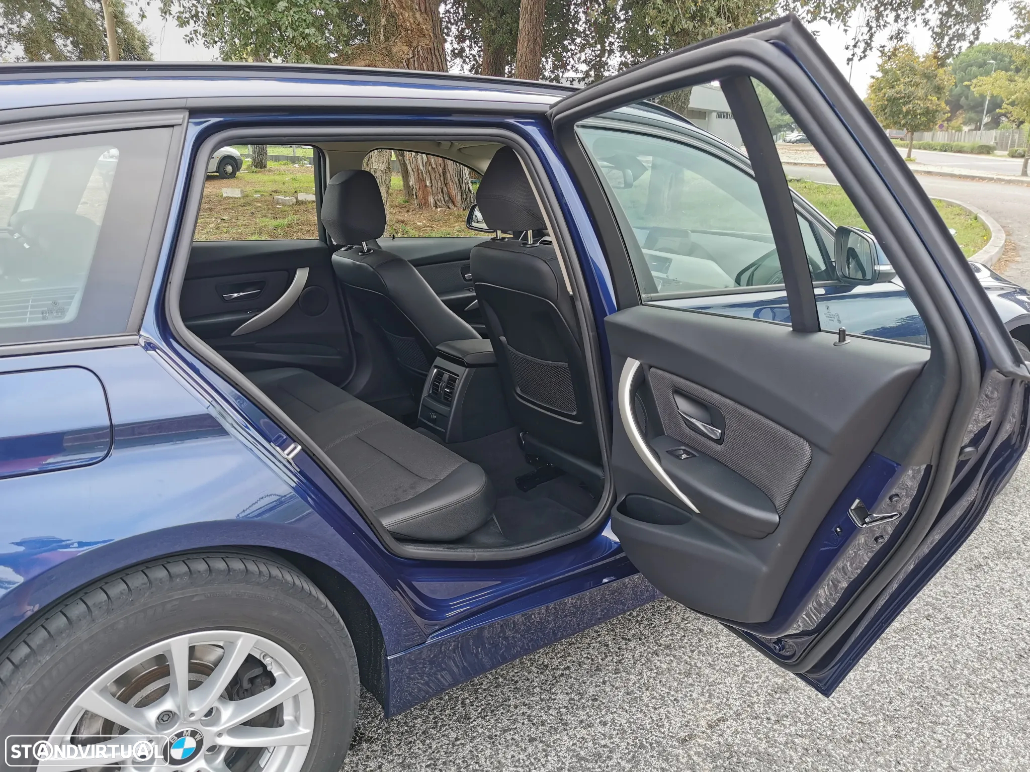 BMW 320 Gran Turismo d Aut. - 6