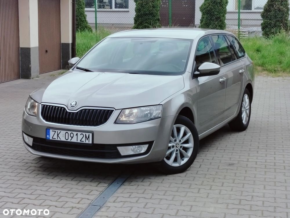 Skoda Octavia 1.6 TDI DPF DSG Active - 1