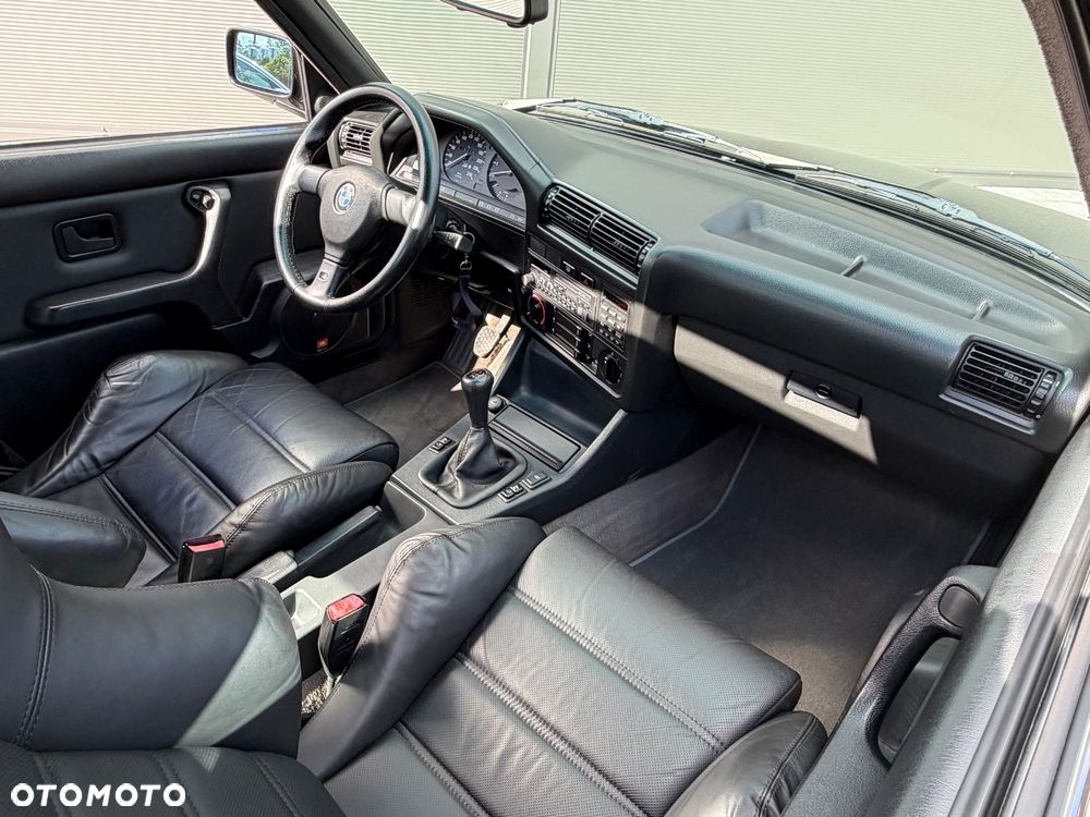 BMW Seria 3 325i - 8