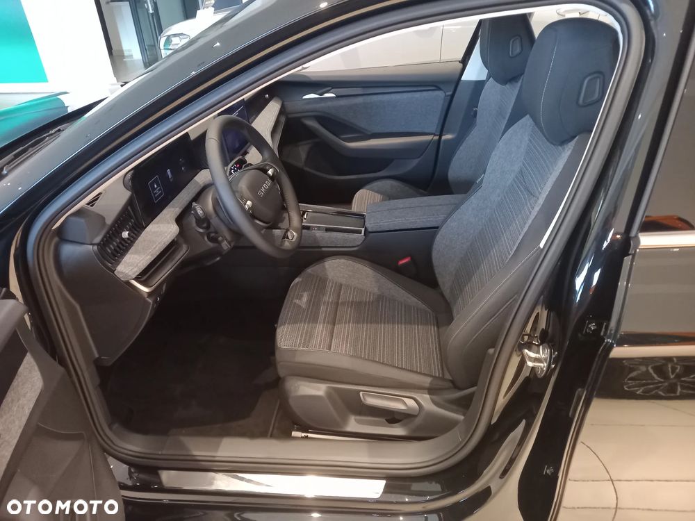 Skoda Superb 2.0 TSI Drive DSG - 5