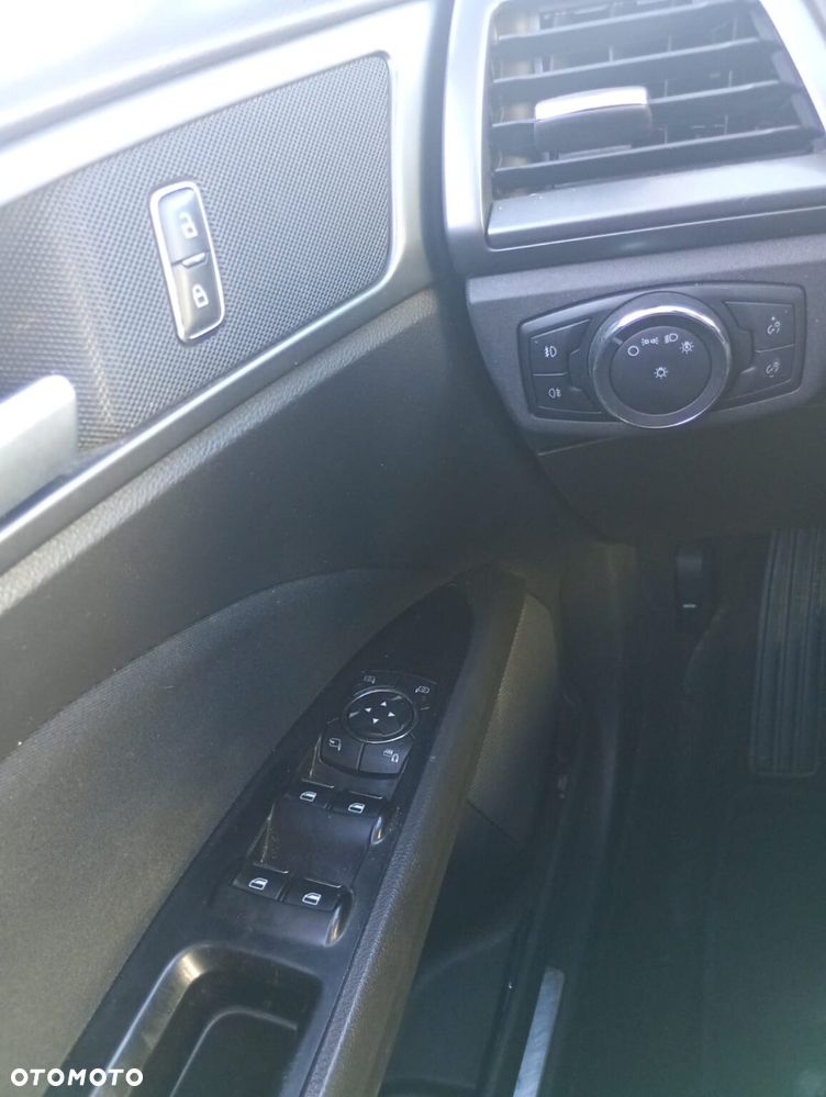 Ford Mondeo 2.0 TDCi Titanium - 9