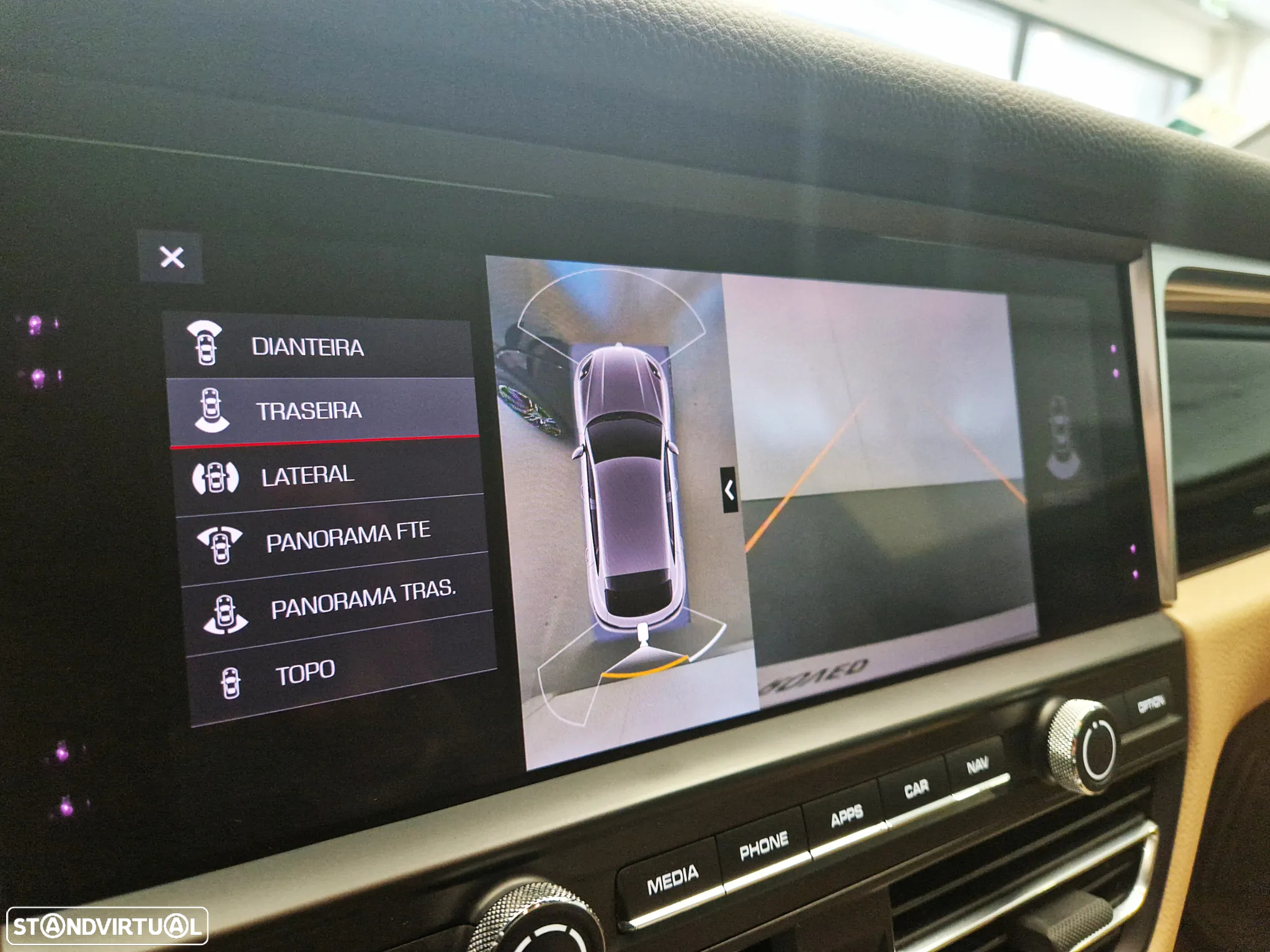 Porsche Macan S - 23