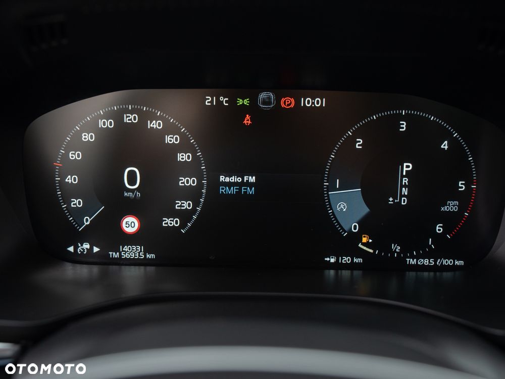 Volvo XC 60 D4 AWD Geartronic RDesign - 34