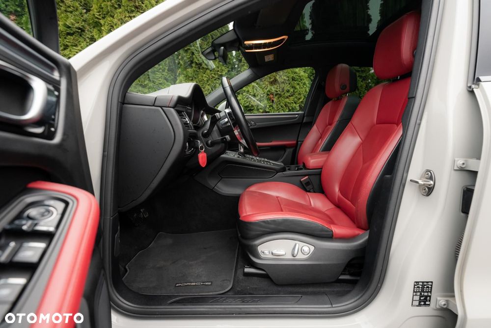 Porsche Macan - 13