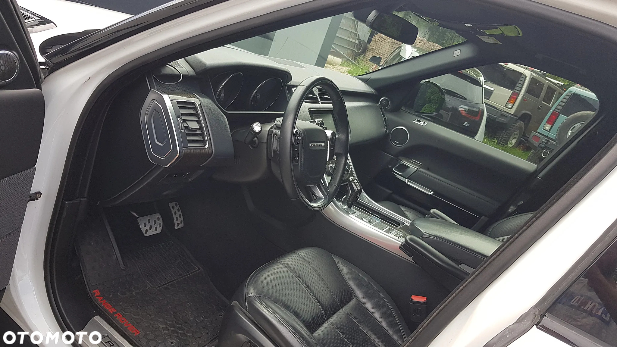 Land Rover Range Rover Sport - 12