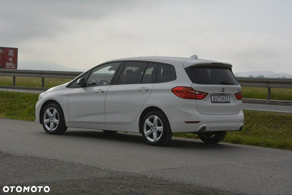 BMW Seria 2 218d Sport Line - 5