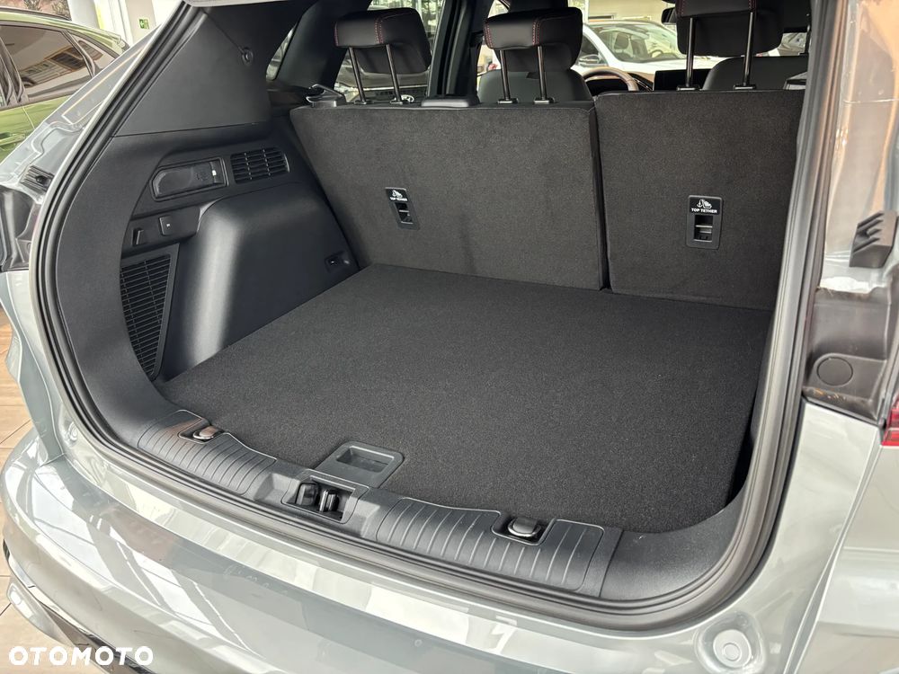 Ford Kuga 2.5 Duratec FHEV ST-LINE X - 23