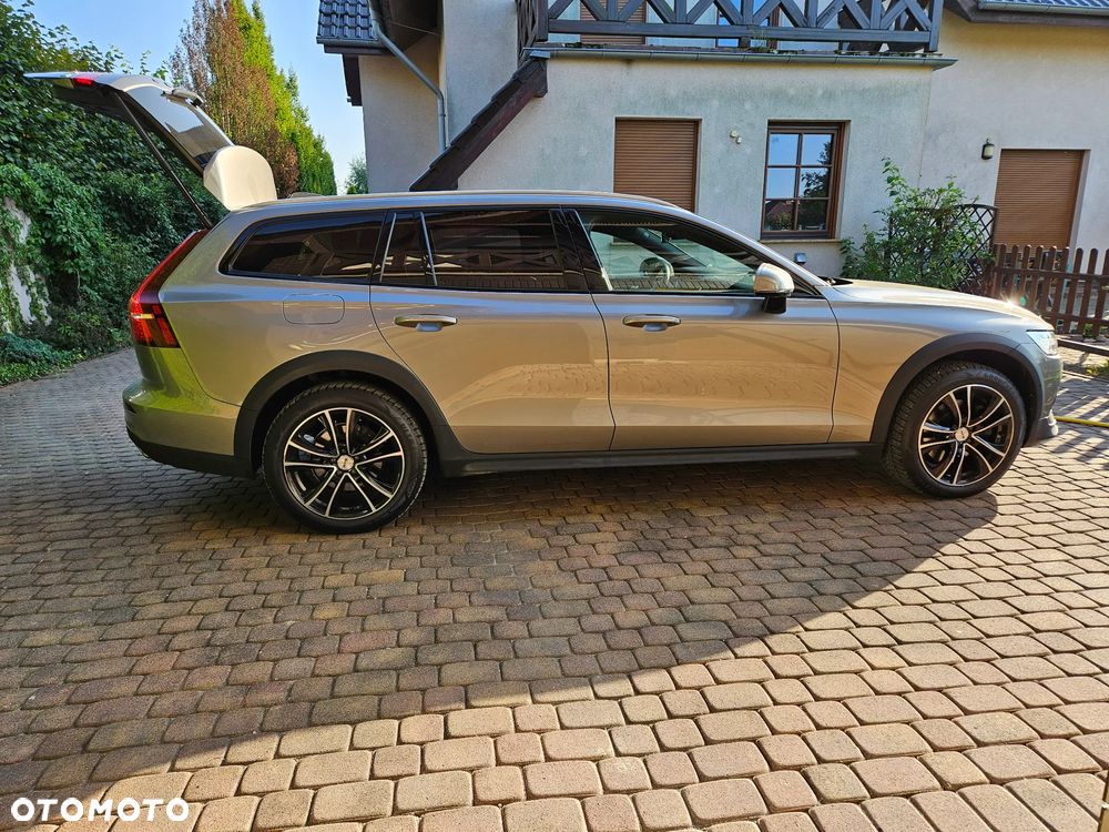 Volvo V60 Cross Country D4 AWD - 2