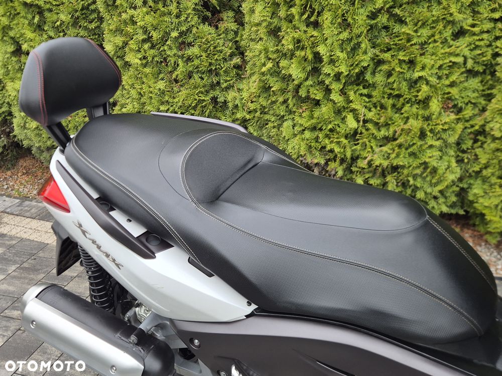 Yamaha X-max - 8