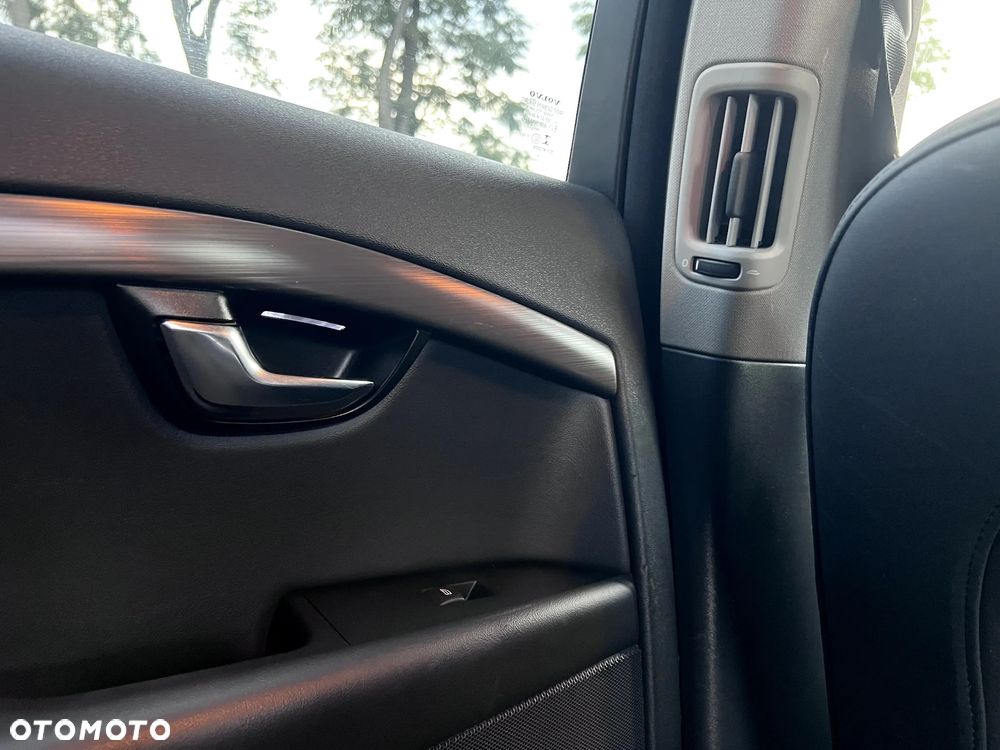 Volvo V70 D3 Kinetic - 26