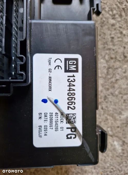 Sterownik moduł BSI skrzynka bezpieczników Opel Meriva B II 13448662 PG PIN - 2