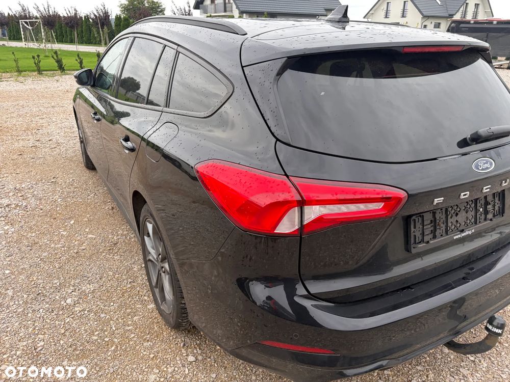 Ford Focus 1.5 TDCi Titanium PowerShift - 12