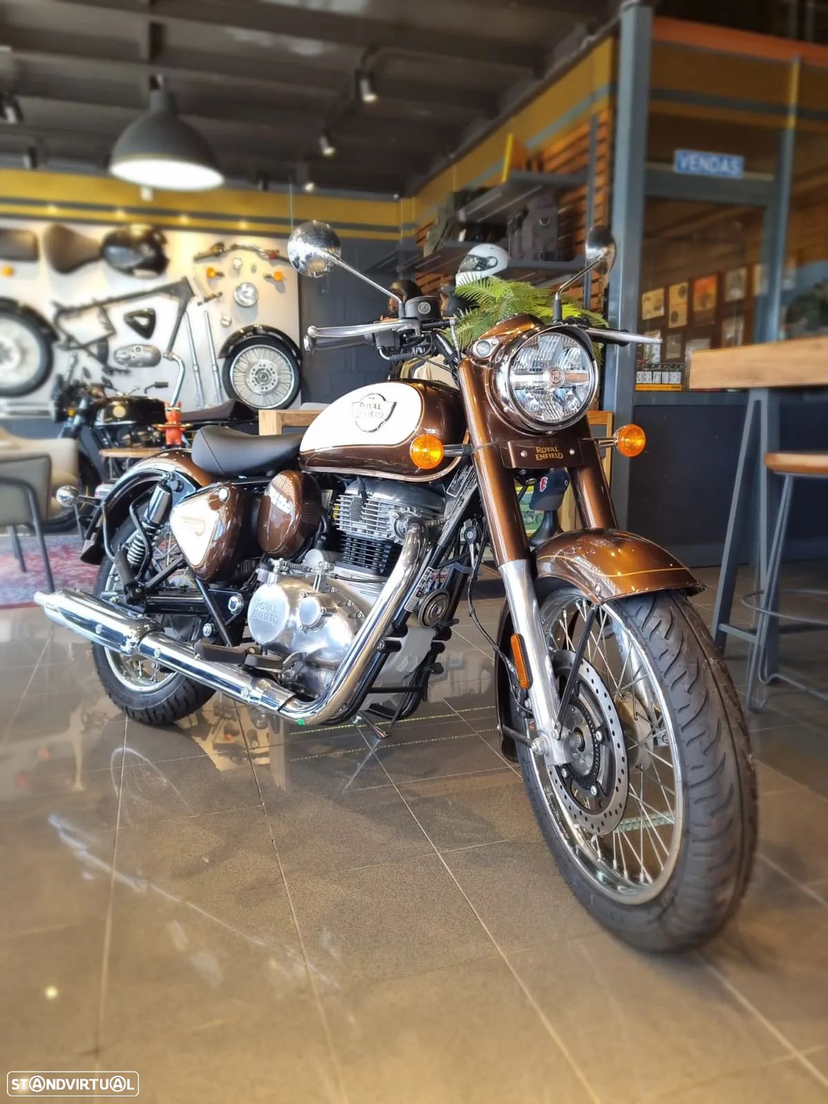 Royal Enfield Classic - 1