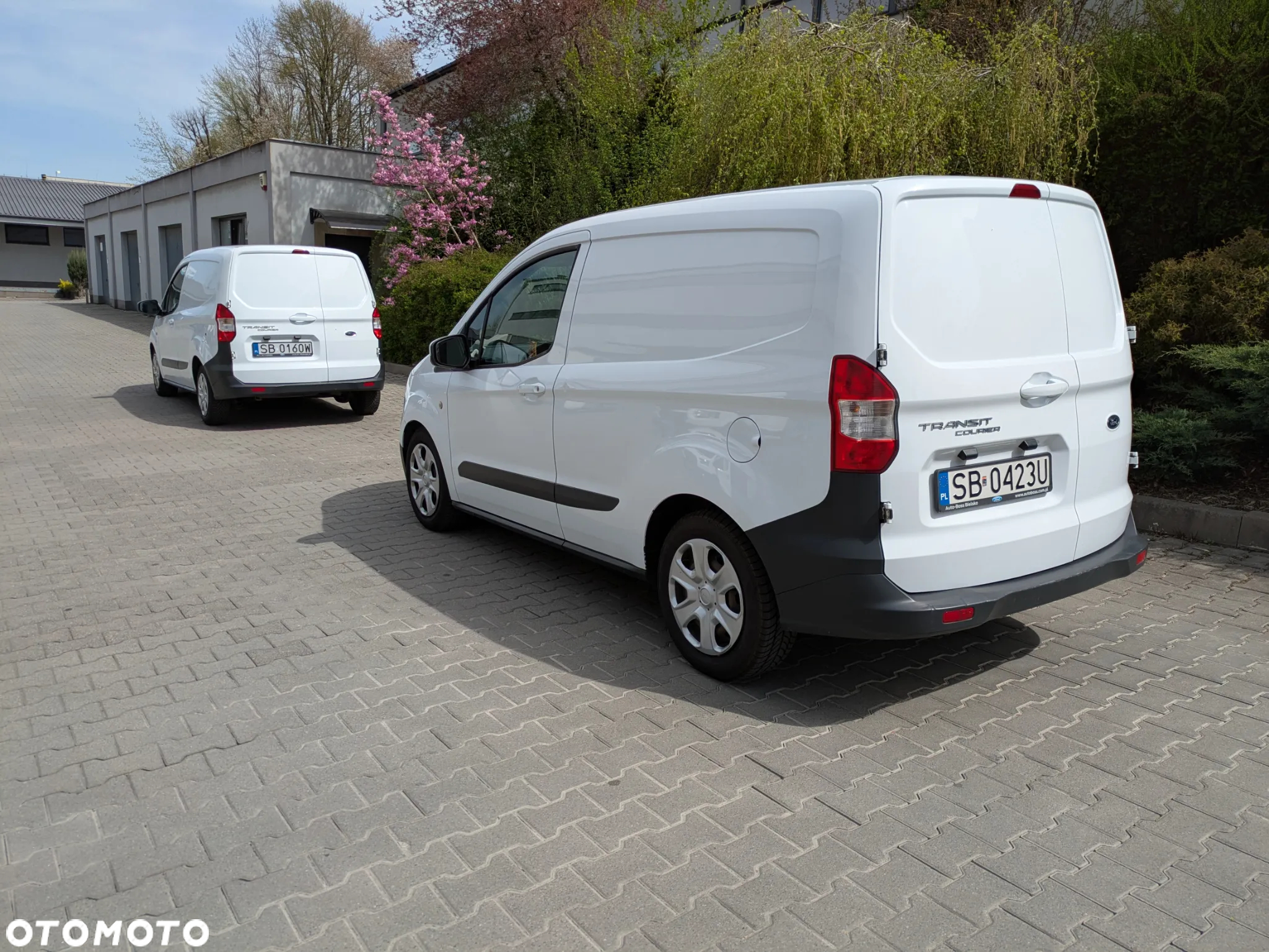 Ford Transit Courier - 15