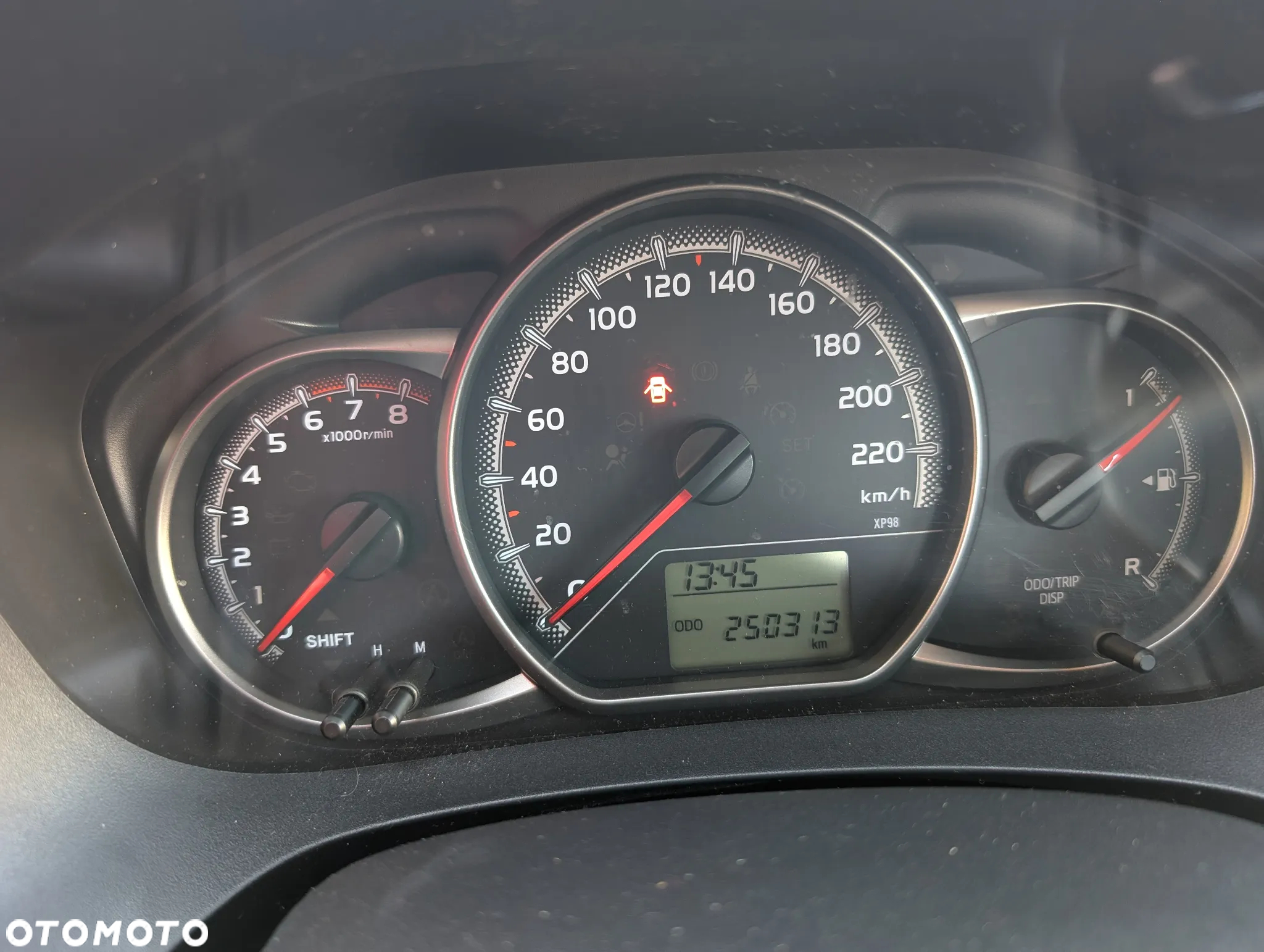 Toyota Yaris 1.33 Active - 24