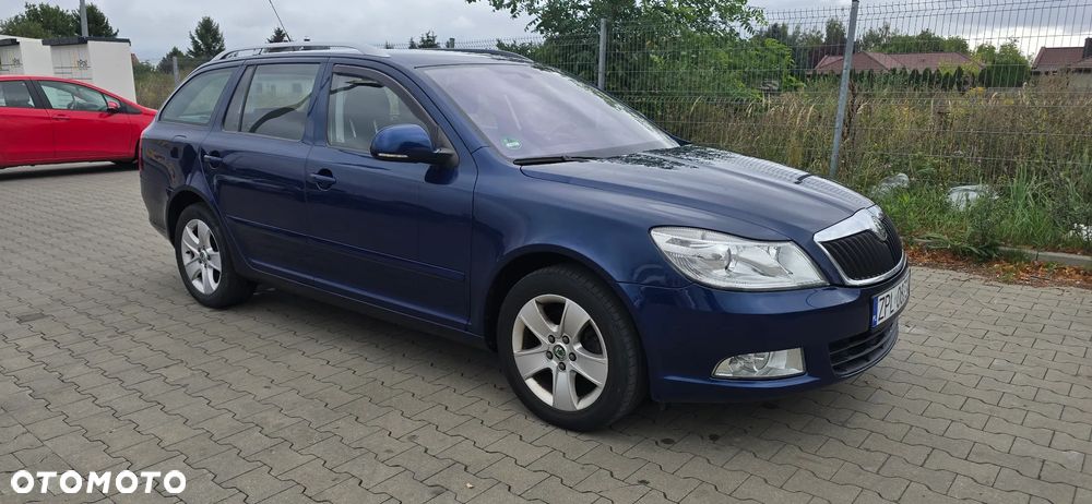 Skoda Octavia 2010 photo 5
