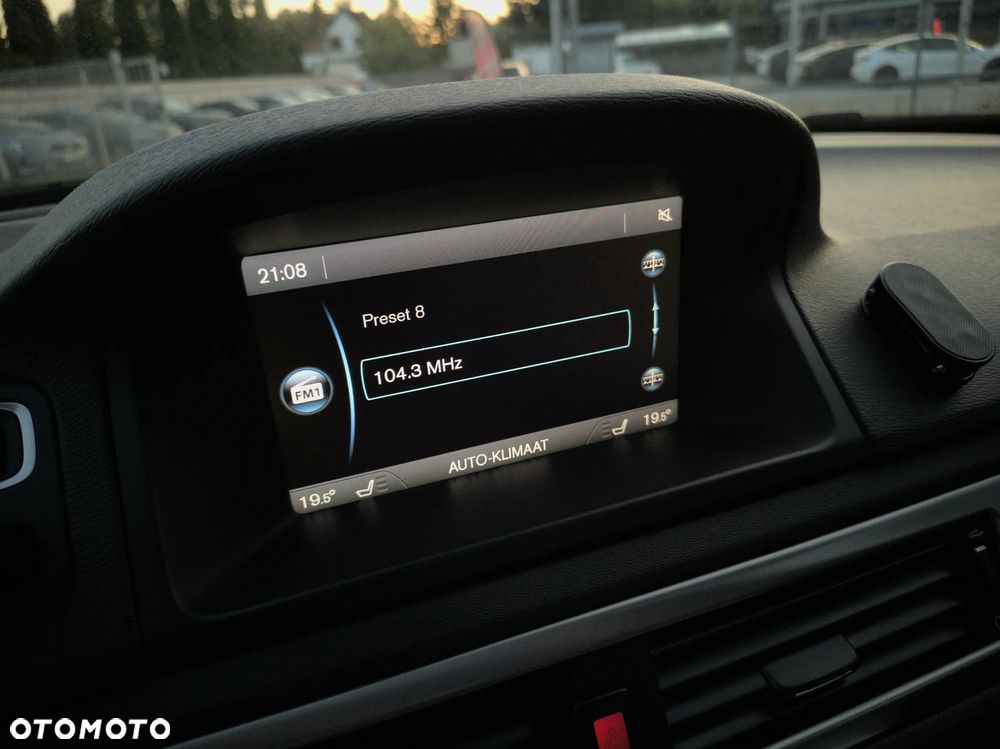Volvo V70 D4 Momentum - 15